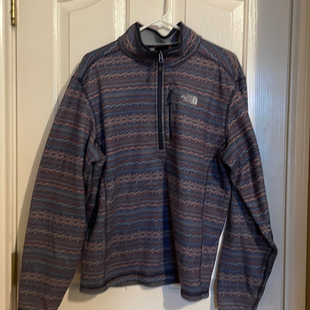 North Face Men’s Large sweater
